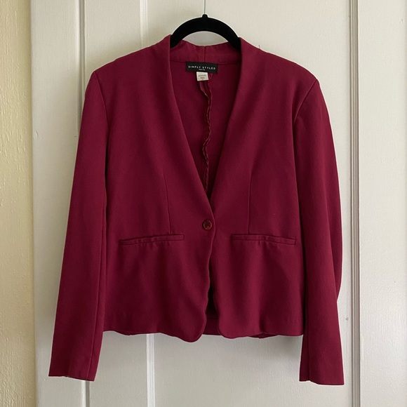 Simply Styled Petite Burgundy Blazer - Picture 1 of 3